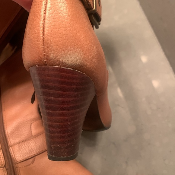 Boots - Picture 6 of 6